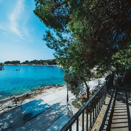 Pine Villa